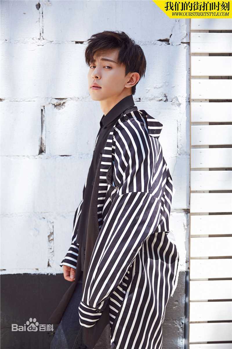 邓伦(Allen)街拍生活照
