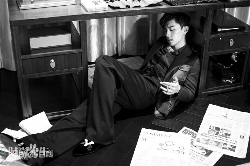 邓伦(Allen)时尚先生前后照片