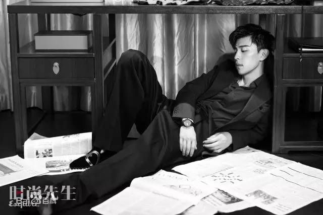 邓伦(Allen)时尚先生前后照片