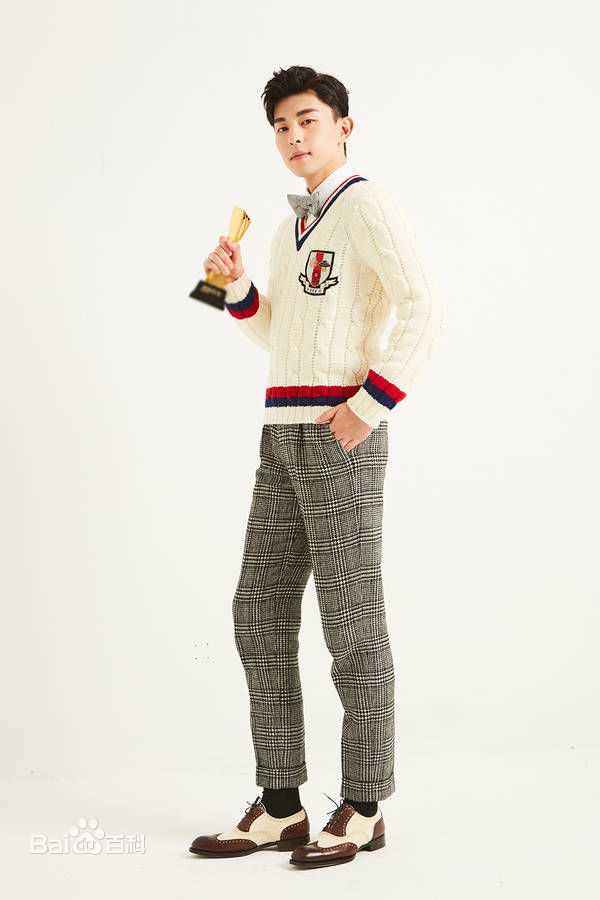 邓伦(Allen)MAHB年度先生盛典图册