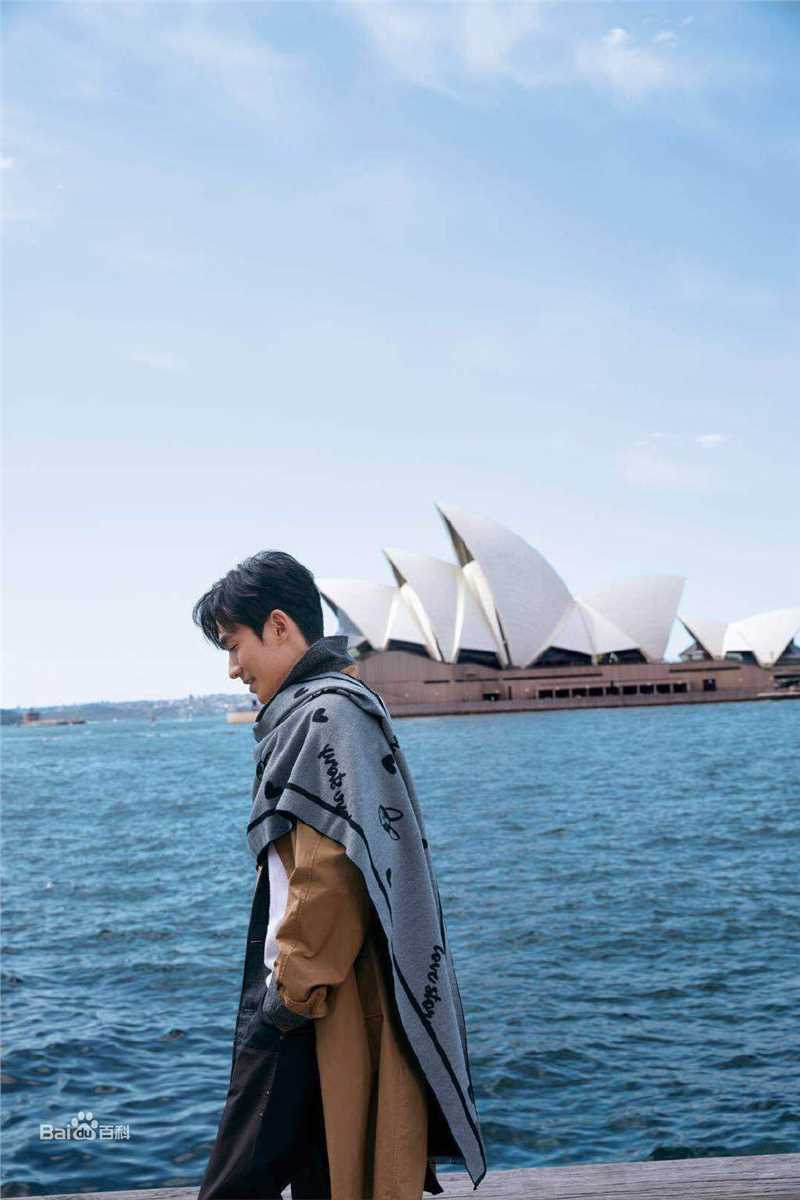 朱一龙(Zhu Yilong)最全《DEPART》相册