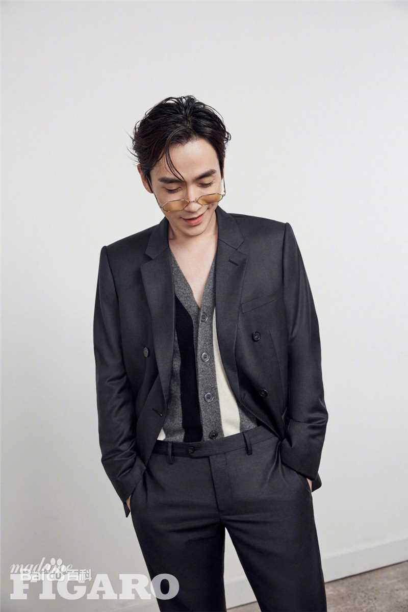 朱一龙(Zhu Yilong)精选杂志期刊图册