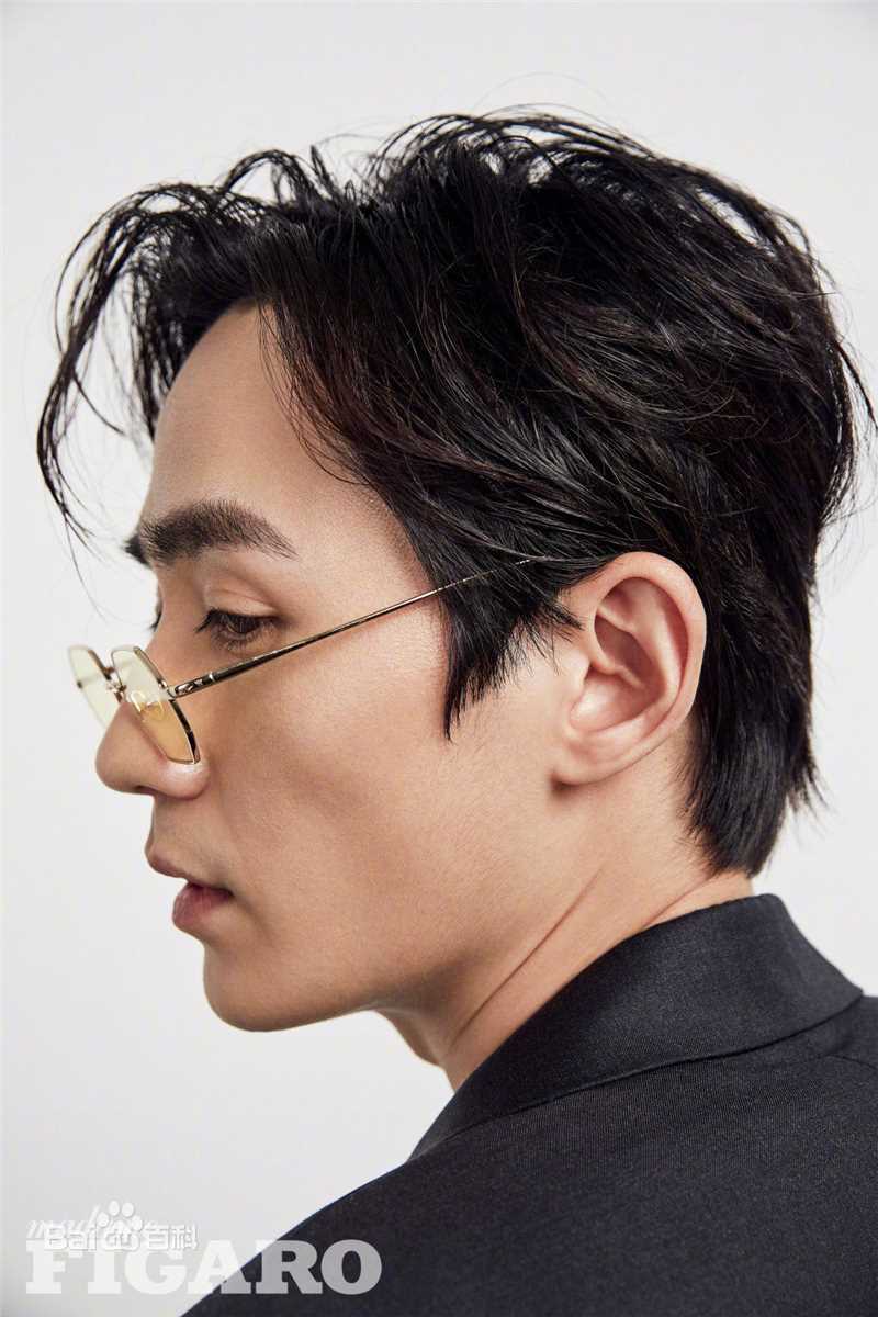 朱一龙(Zhu Yilong)精选杂志期刊图册