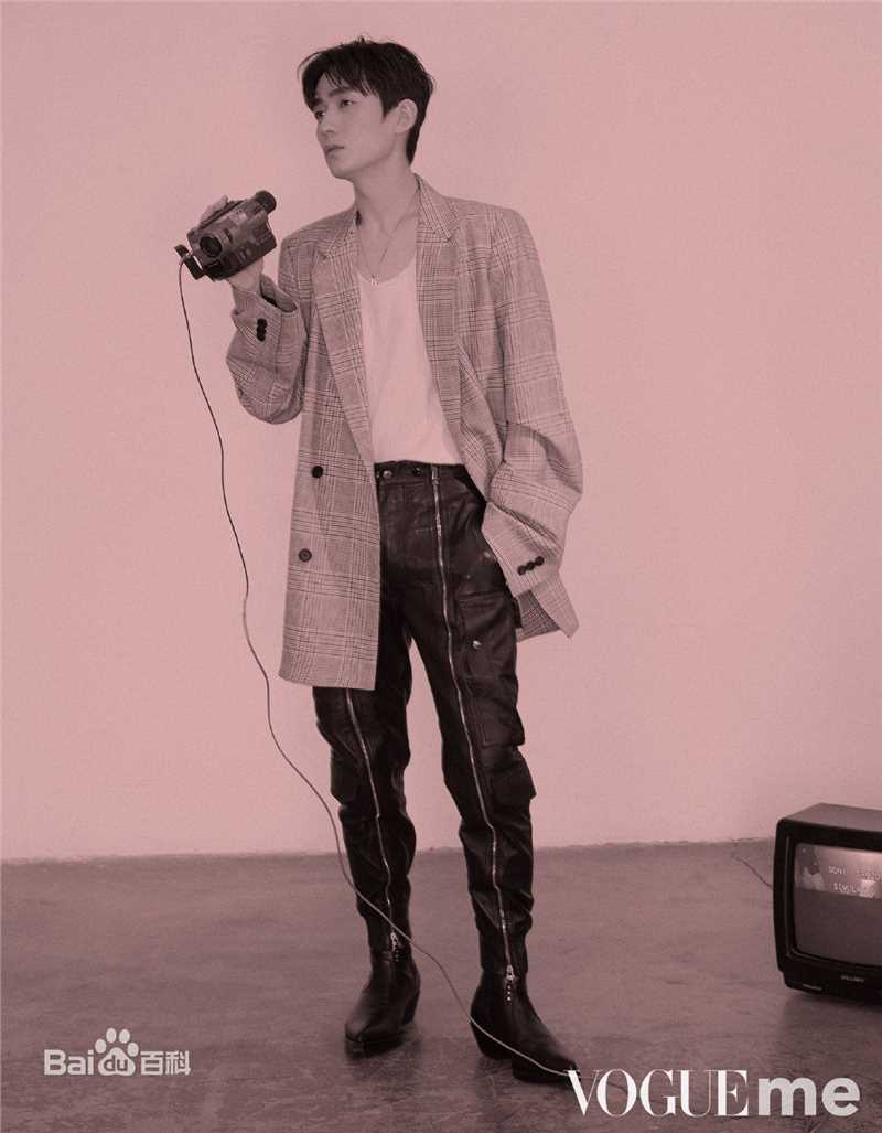 朱一龙(Zhu Yilong)精选杂志期刊图册