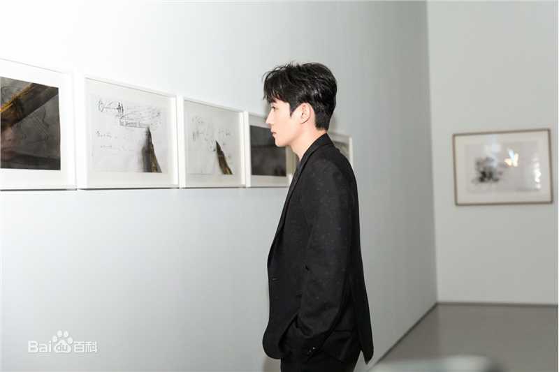 朱一龙(Zhu Yilong)时尚活动图册