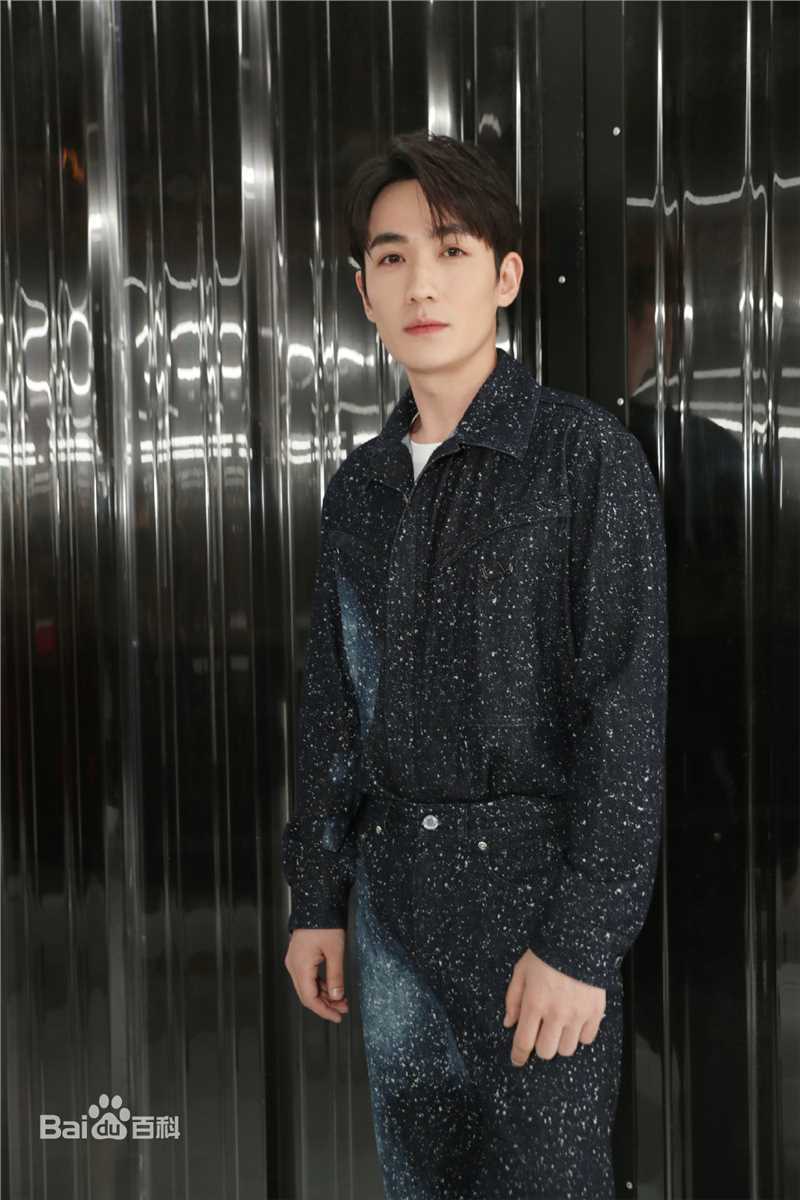 朱一龙(Zhu Yilong)时尚活动图册