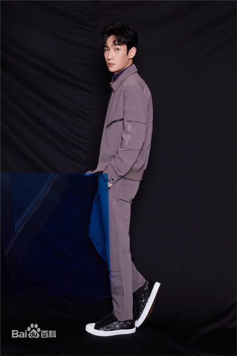 朱一龙(Zhu Yilong)时尚活动图册