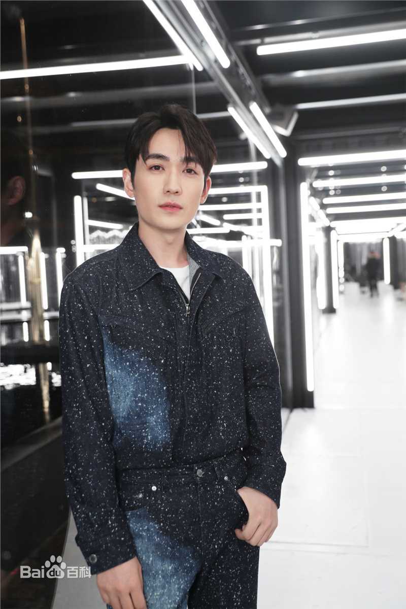 朱一龙(Zhu Yilong)时尚活动图册