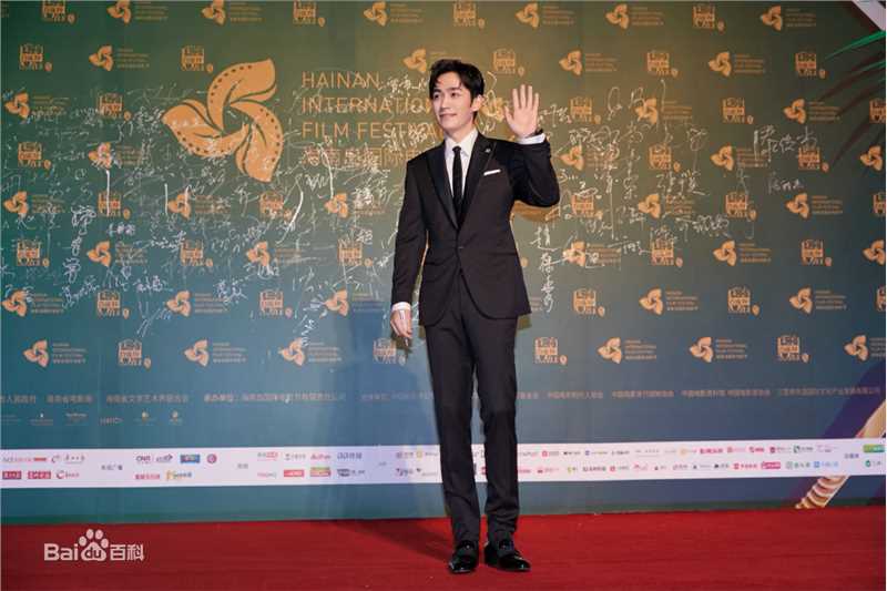 朱一龙(Zhu Yilong)出席活动前后照片