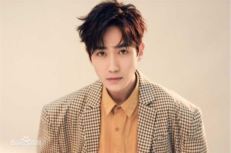 最新朱一龙(Zhu Yilong)性感图片