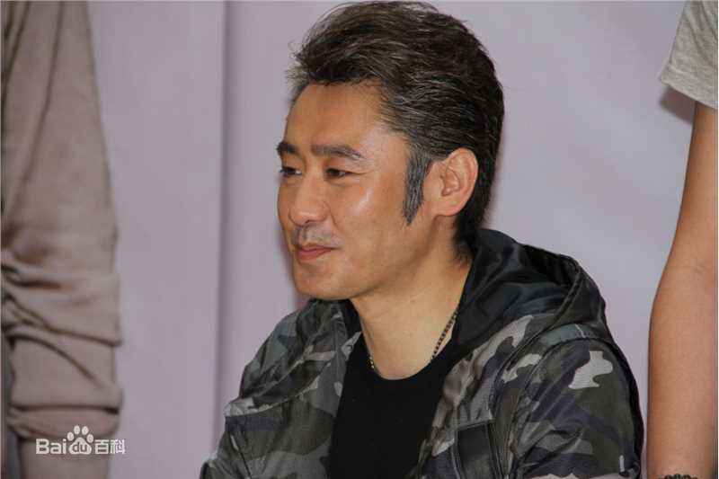 吴秀波最新20110423北京《风尚志》杂志签售照图集