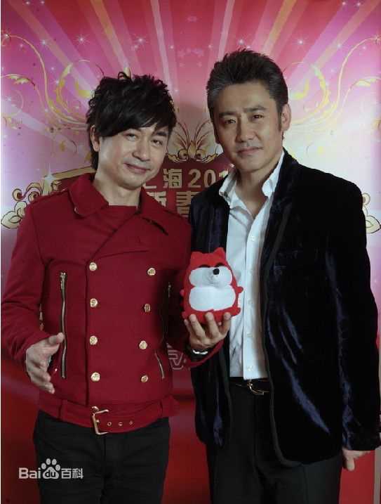 吴秀波合照素颜照壁纸