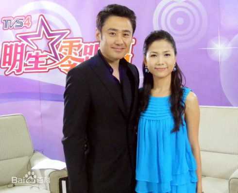 吴秀波合照素颜照壁纸