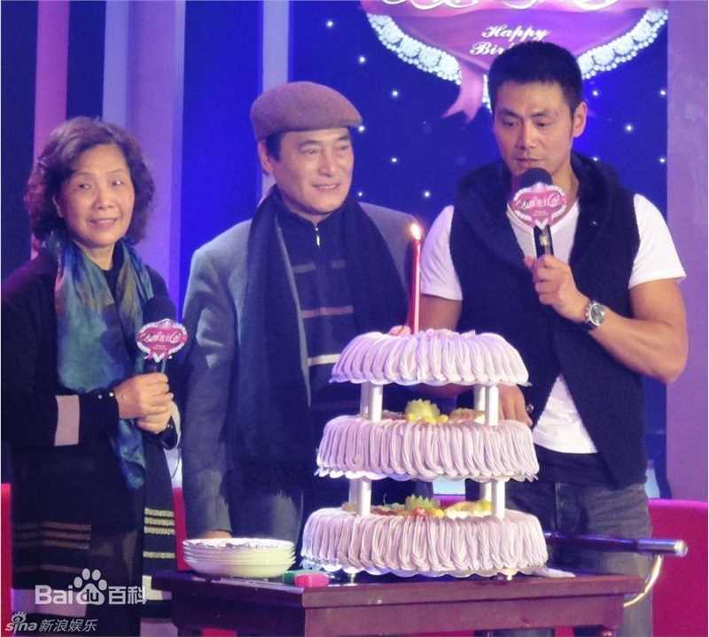 邵兵2010年12月19期大牌生日会活动照图片图集