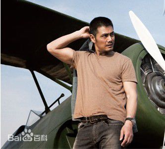 邵兵2011年4月风尚周报相关照壁纸壁纸