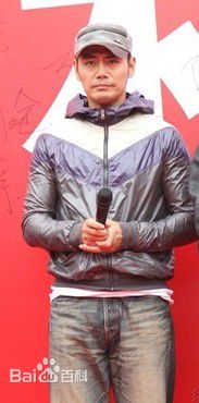 高清邵兵在2011年《汉阳造》开机仪式照中的图集