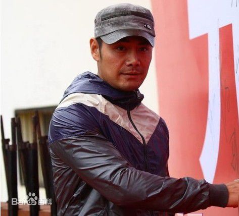 高清邵兵在2011年《汉阳造》开机仪式照中的图集