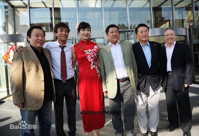 高峰(Gao Feng)婚照性感图片图集