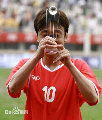 高峰(Gao Feng)球场上照片前后照片