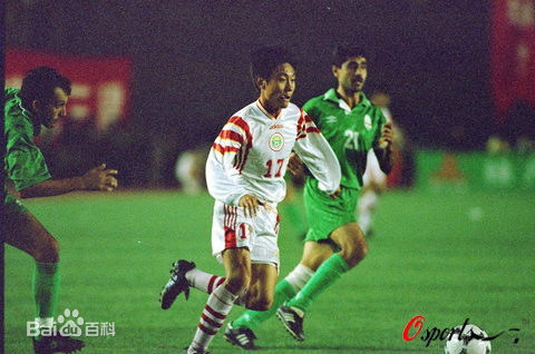 高峰(Gao Feng)球场上照片前后照片