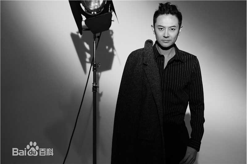 印小天最新媒体壁纸