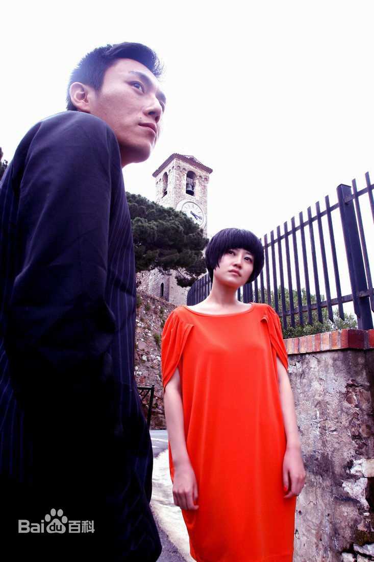 谭卓生活照生活照