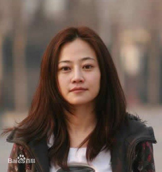 谭卓生活照生活照