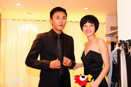 谭卓生活照生活照