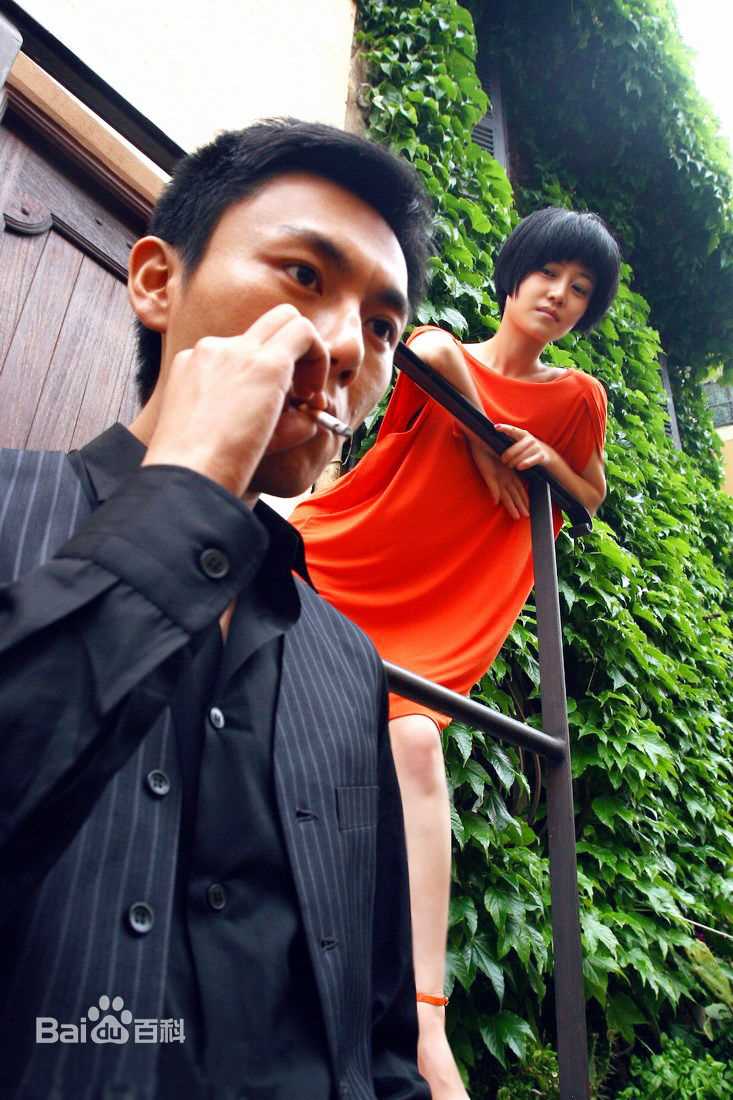 谭卓生活照生活照