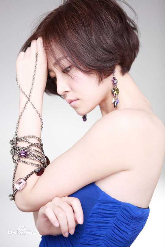 谭卓生活照生活照