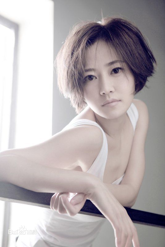 谭卓生活照生活照