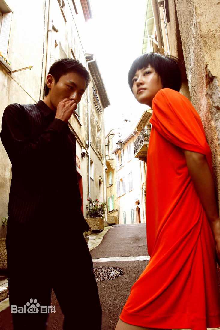 谭卓生活照生活照