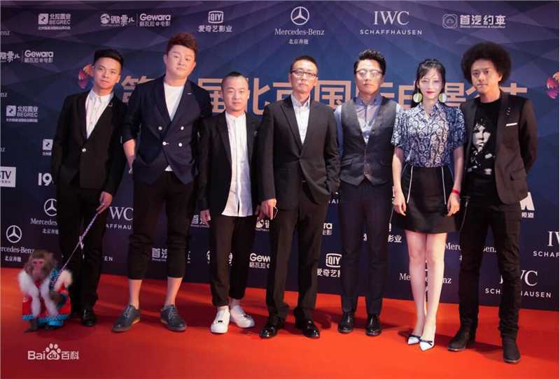 谭卓现场活动照性感图片图集