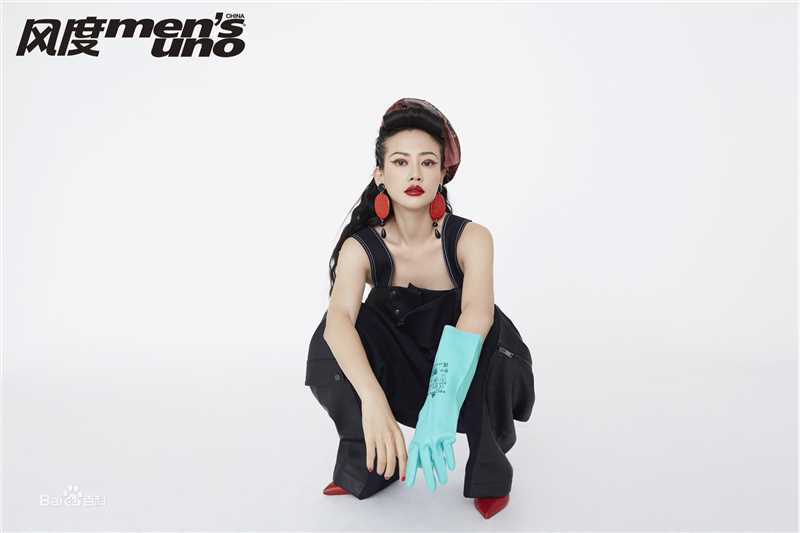 谭卓现场活动照性感图片图集