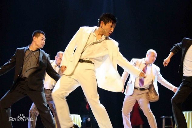 沈腾《乌龙山伯爵》最新剧照