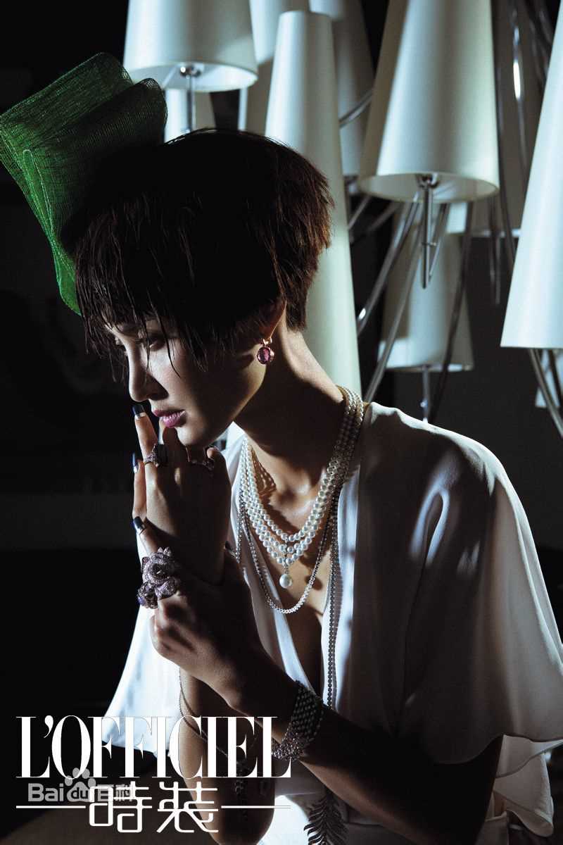 张歆艺(Zhang Xinyi)最全时装杂志壁纸