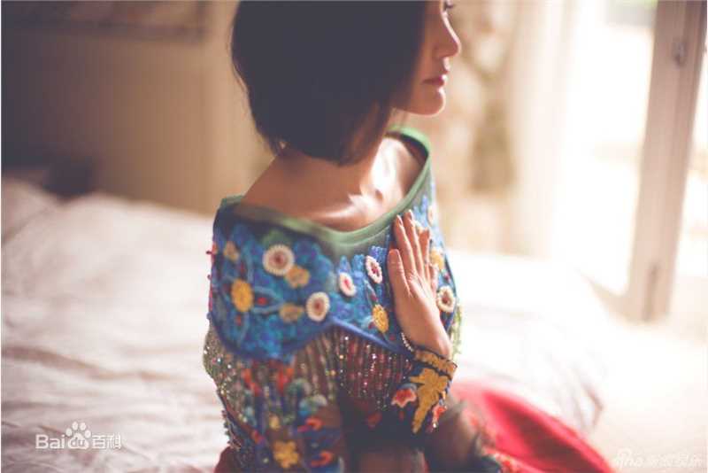 张歆艺(Zhang Xinyi)婚礼图片图集