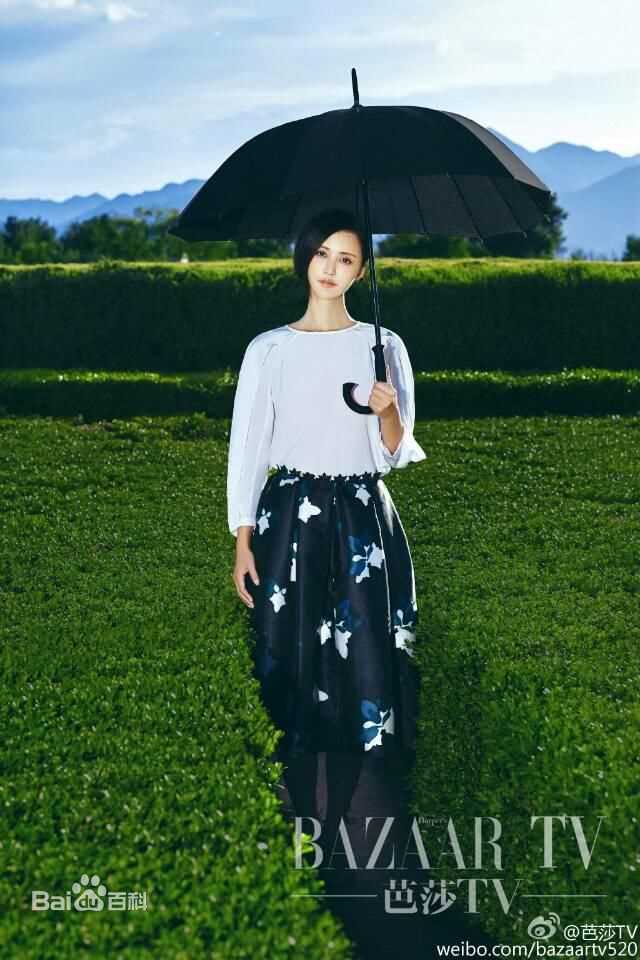 张歆艺(Zhang Xinyi)在《芭莎TV》中的