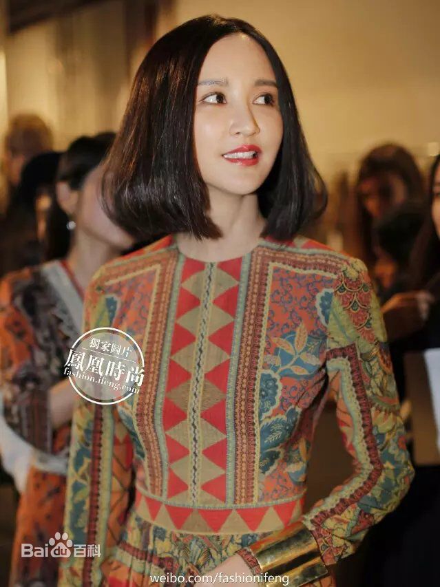 张歆艺(Zhang Xinyi)米兰时装周前后照片