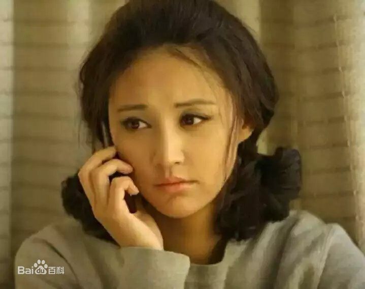 张歆艺(Zhang Xinyi)在《北京爱情故事》饰林夏中的