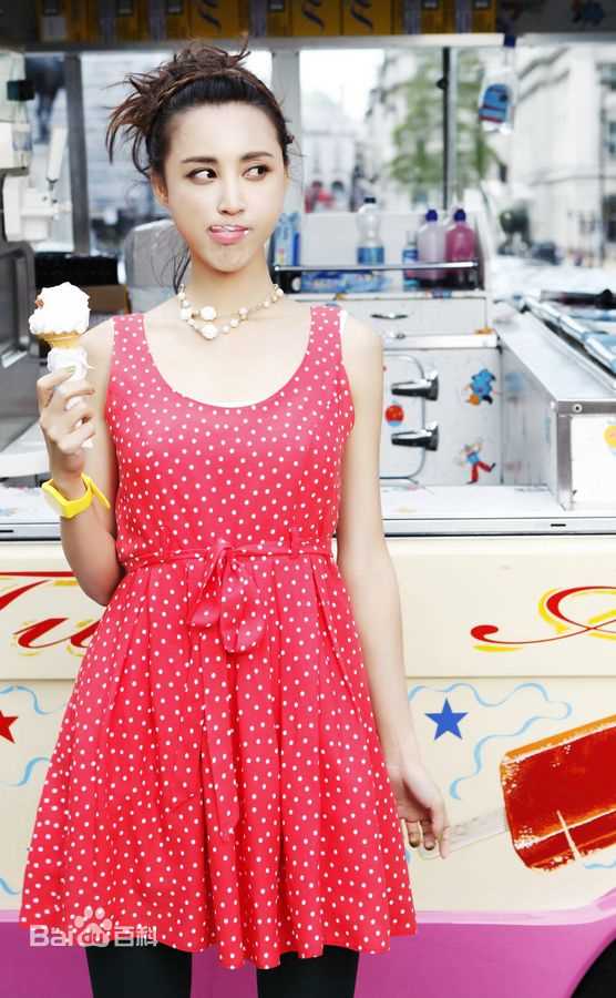 最新张歆艺(Zhang Xinyi)精彩图册