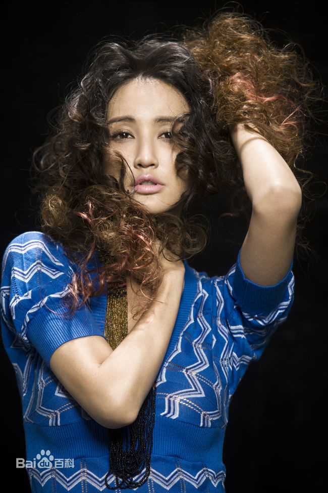 最新张歆艺(Zhang Xinyi)精彩图册