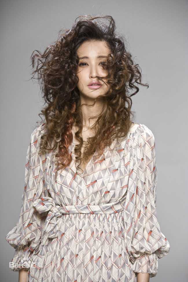 最新张歆艺(Zhang Xinyi)精彩图册