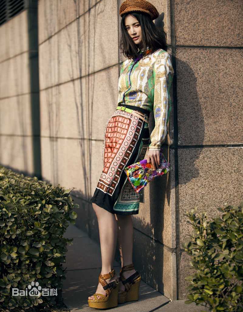 最新张歆艺(Zhang Xinyi)精彩图册