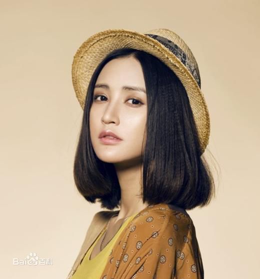 高清张歆艺(Zhang Xinyi)在《第三种爱情》饰邹雨中的图集