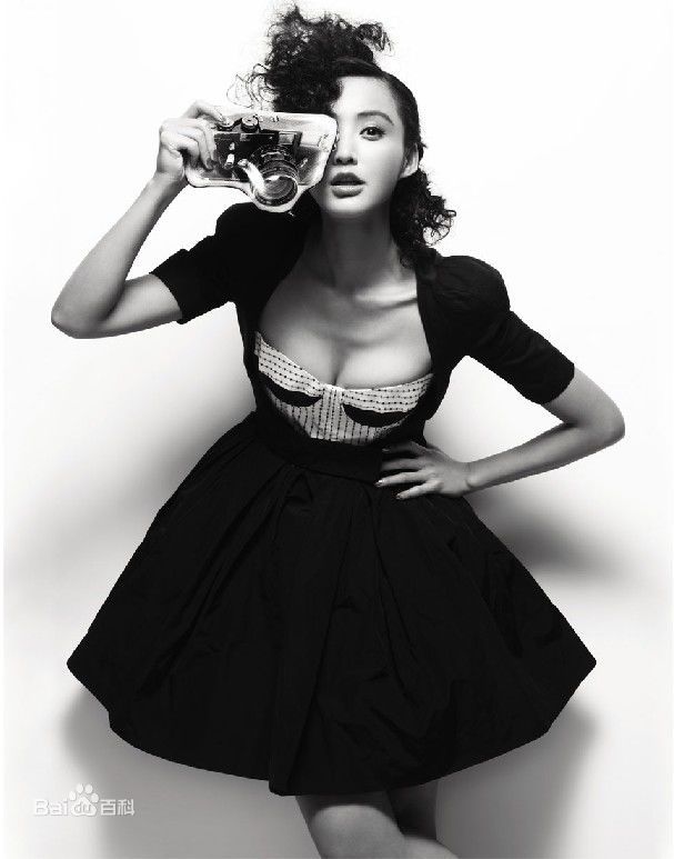 张歆艺(Zhang Xinyi)靓图素颜照相册