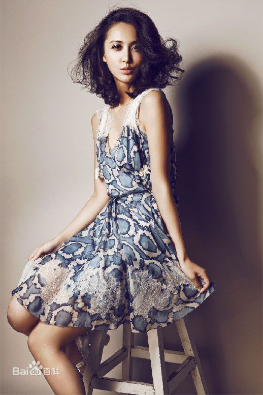 张歆艺(Zhang Xinyi)靓图素颜照相册