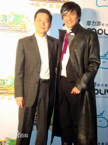 包小柏(Tino)代言魔幻圣典前后照片