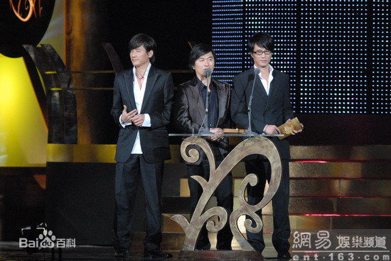 包小柏(Tino)第18届金曲奖颁奖典礼性感图片图集