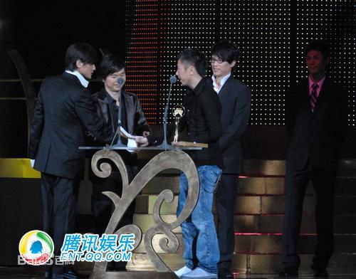 包小柏(Tino)第18届金曲奖颁奖典礼性感图片图集